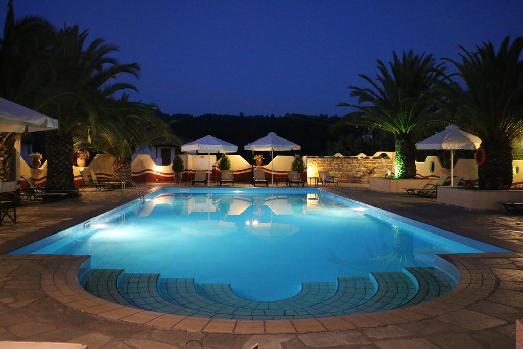 Kelyfos Hotel Néosz Marmarász Kültér fotó